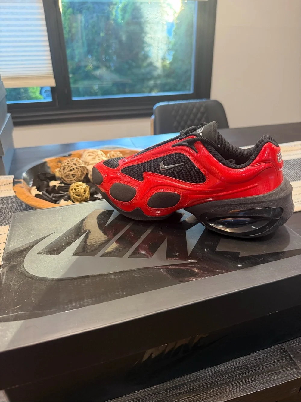 Nike Kids Red and Black Low-Top Sneakers